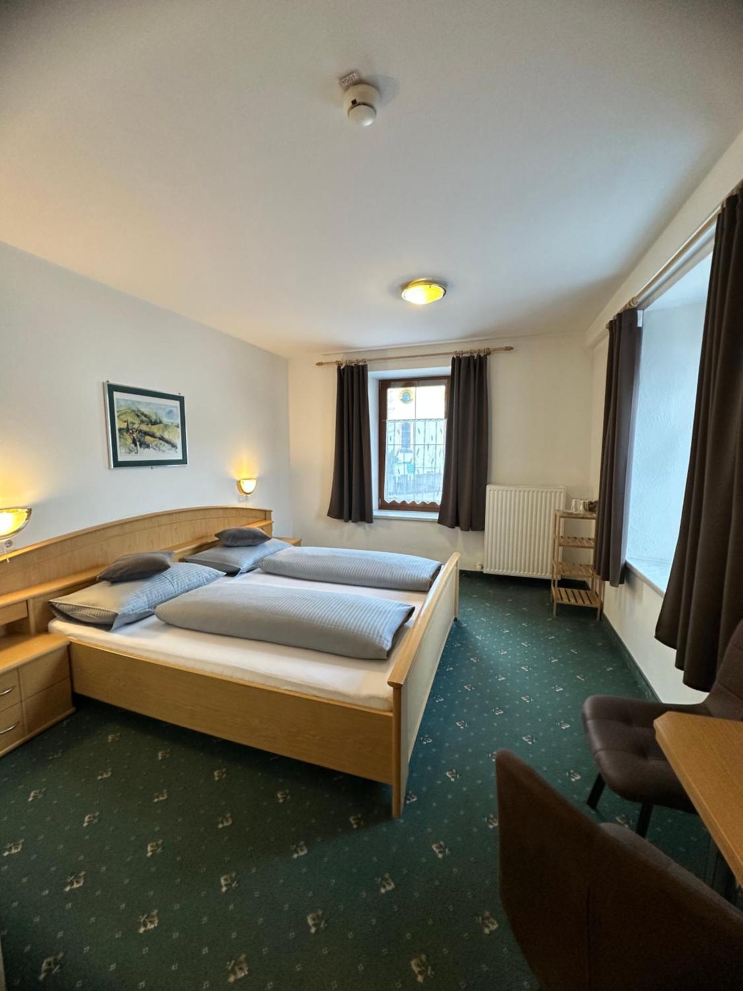 Goldener Adler Bed & Breakfast Scharnitz Exterior photo