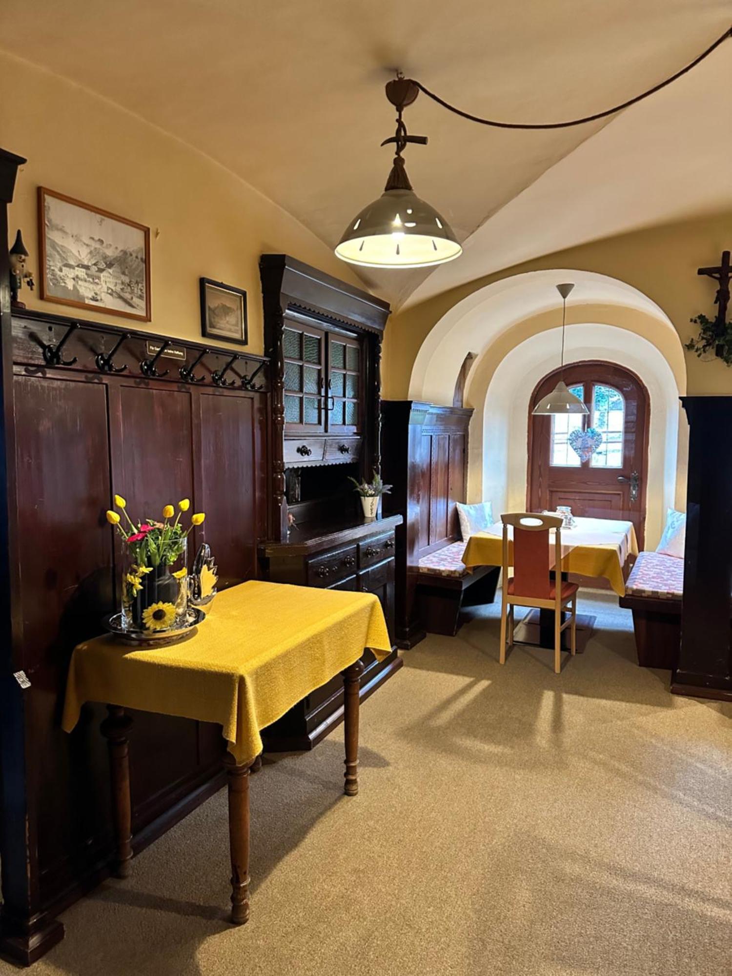 Goldener Adler Bed & Breakfast Scharnitz Exterior photo