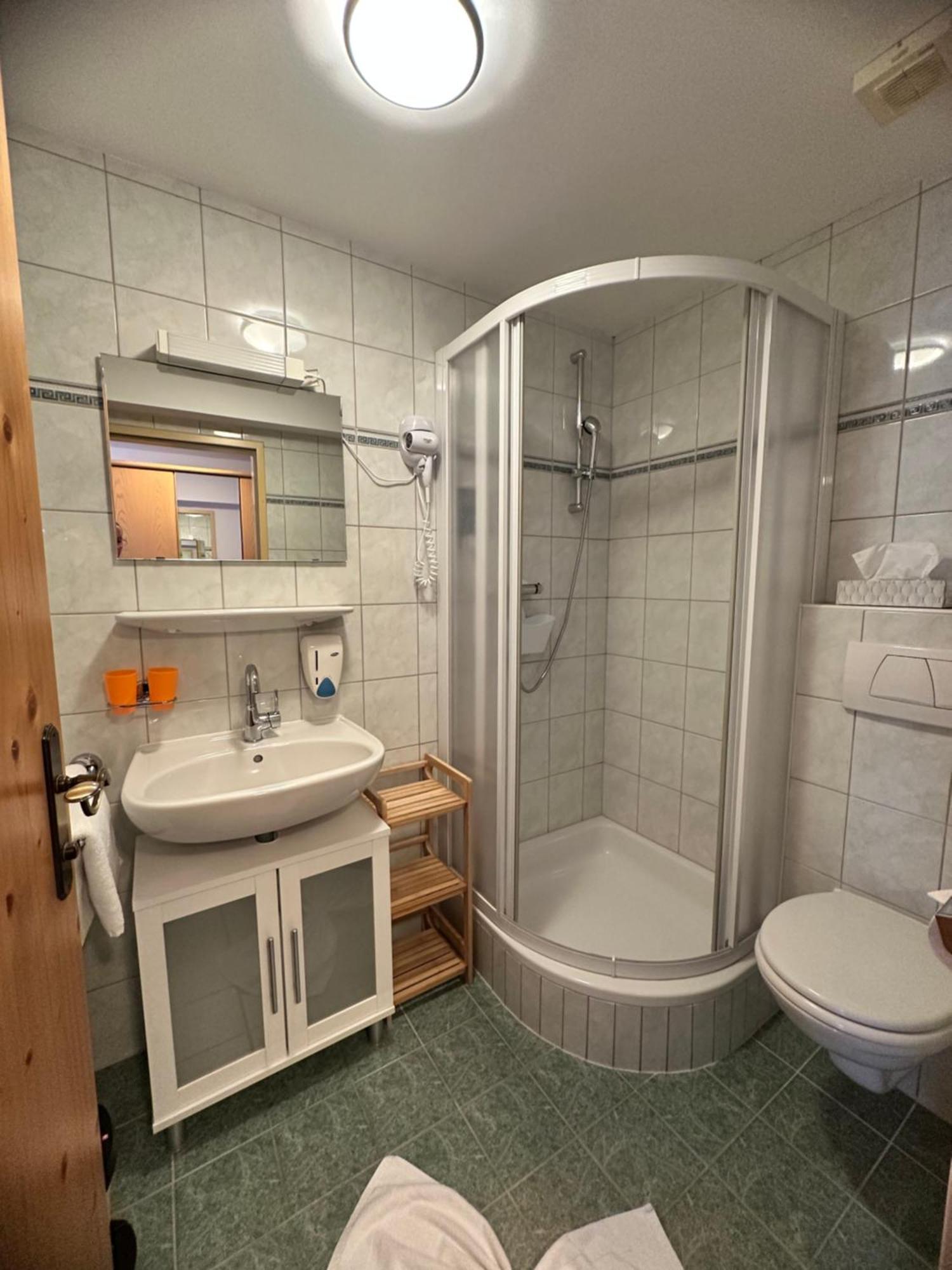 Goldener Adler Bed & Breakfast Scharnitz Exterior photo
