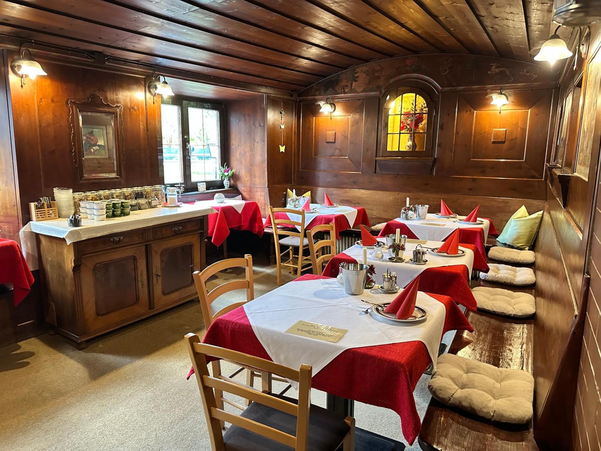 Goldener Adler Bed & Breakfast Scharnitz Exterior photo